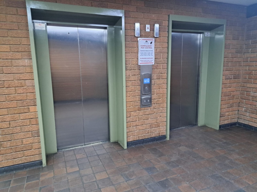 2 Bedroom Property for Sale in La Montagne Gauteng