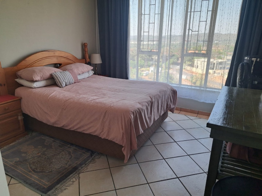 2 Bedroom Property for Sale in La Montagne Gauteng
