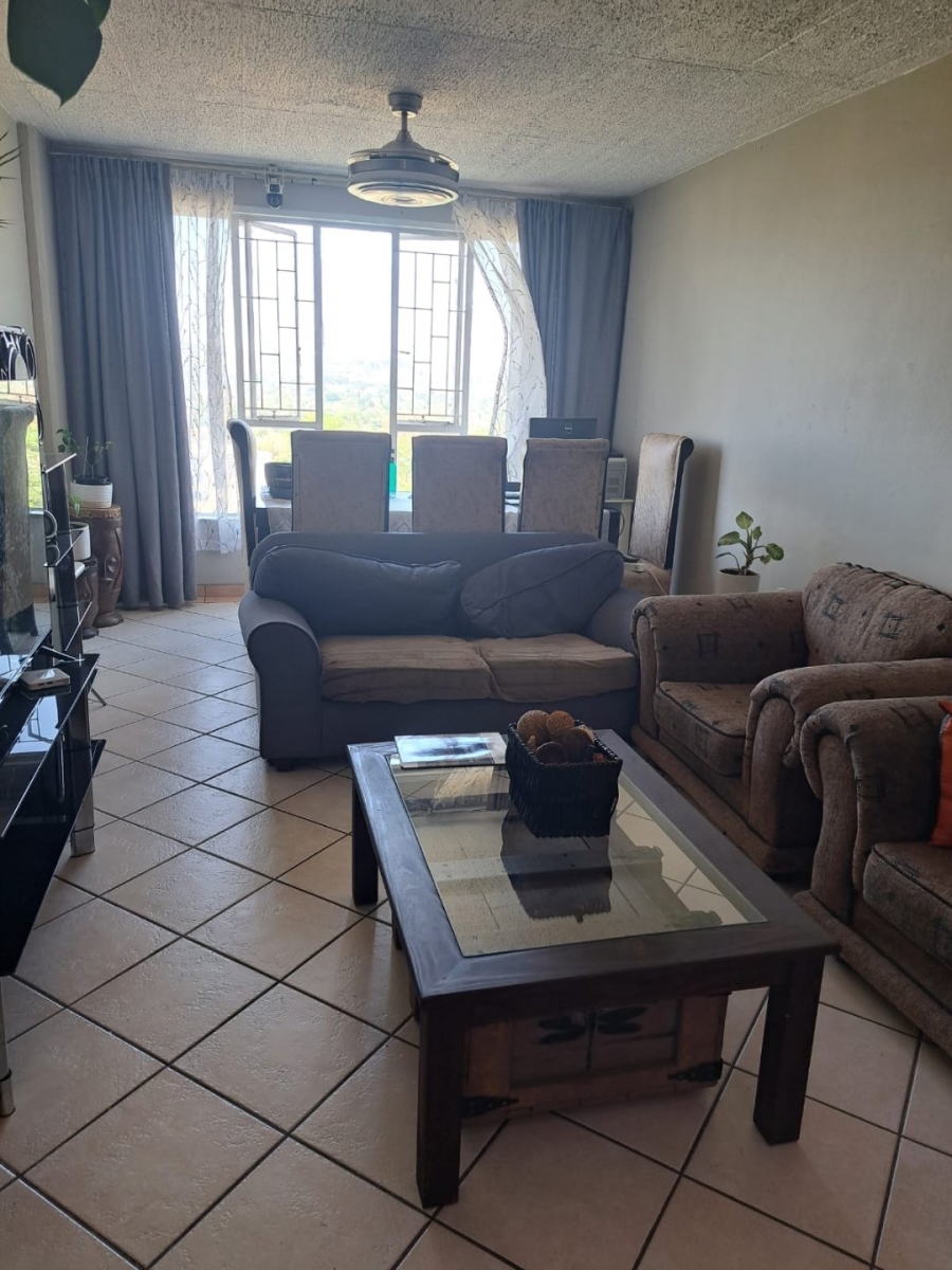 2 Bedroom Property for Sale in La Montagne Gauteng