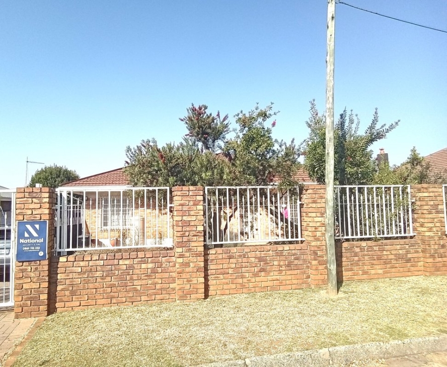 4 Bedroom Property for Sale in Sunnyridge Gauteng