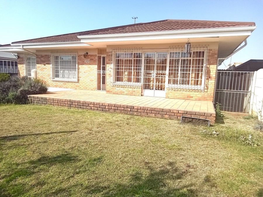 4 Bedroom Property for Sale in Sunnyridge Gauteng