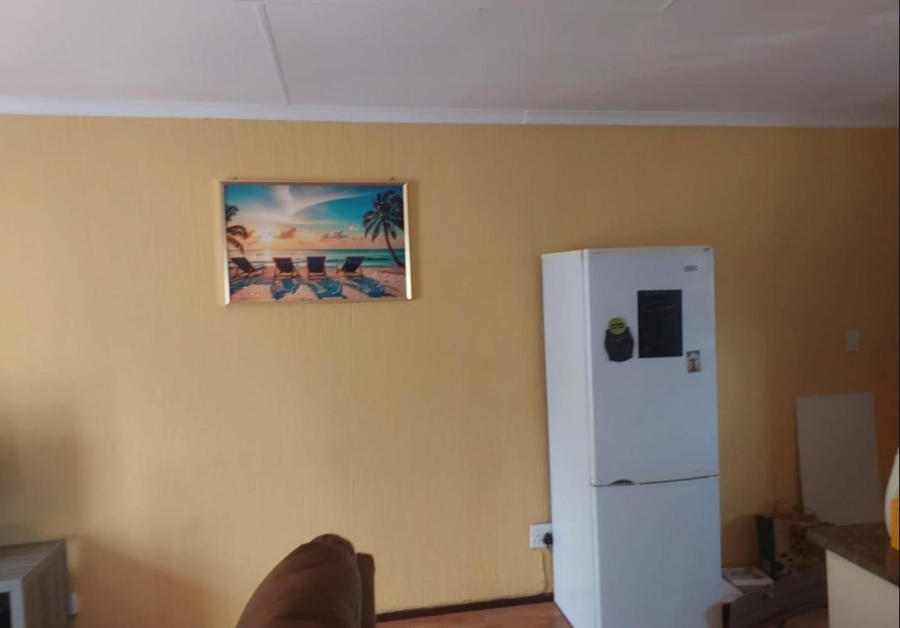 2 Bedroom Property for Sale in Vorna Valley Gauteng