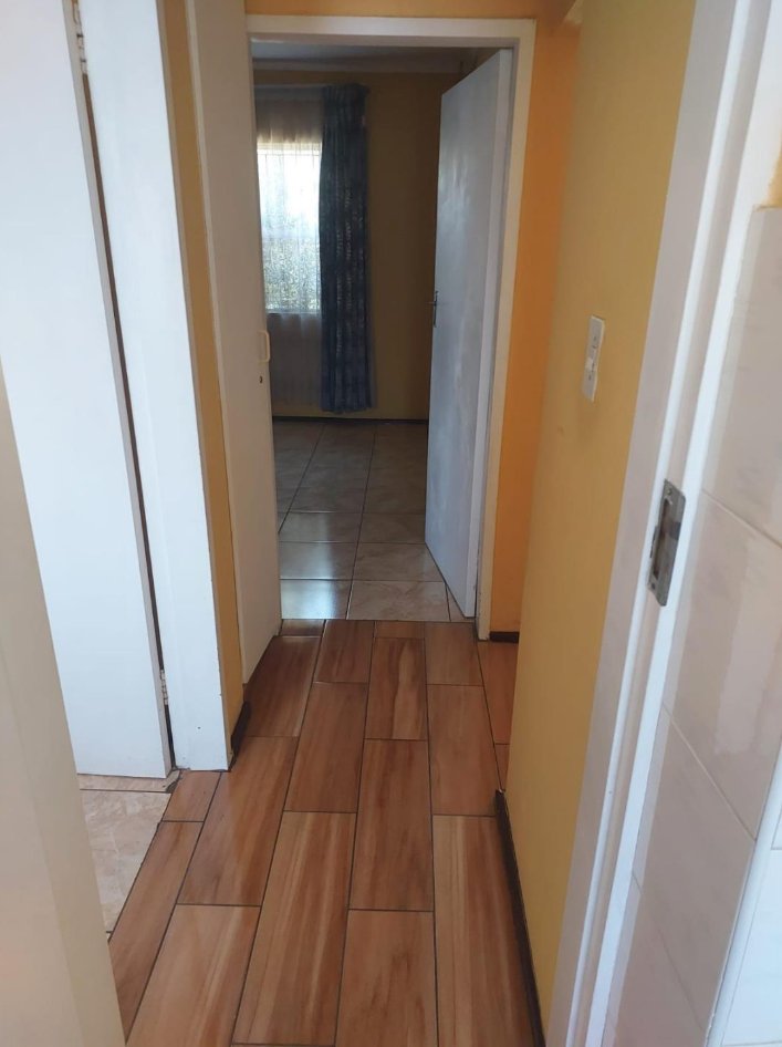2 Bedroom Property for Sale in Vorna Valley Gauteng