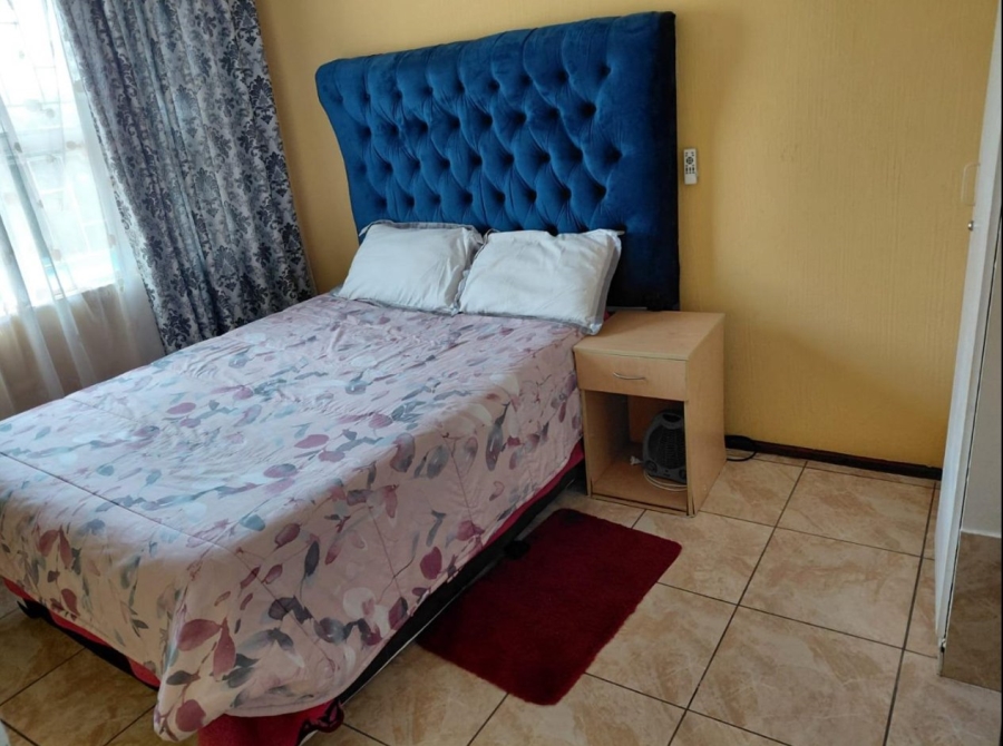2 Bedroom Property for Sale in Vorna Valley Gauteng