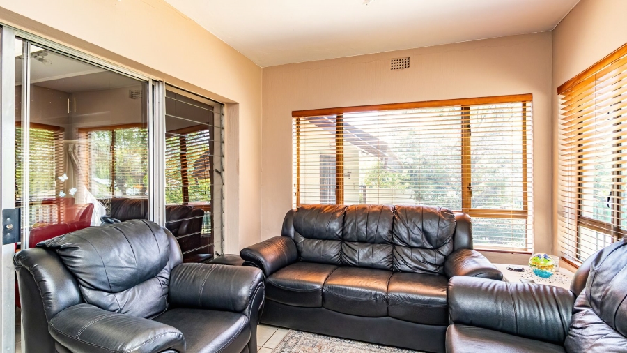 4 Bedroom Property for Sale in Edenvale Central Gauteng