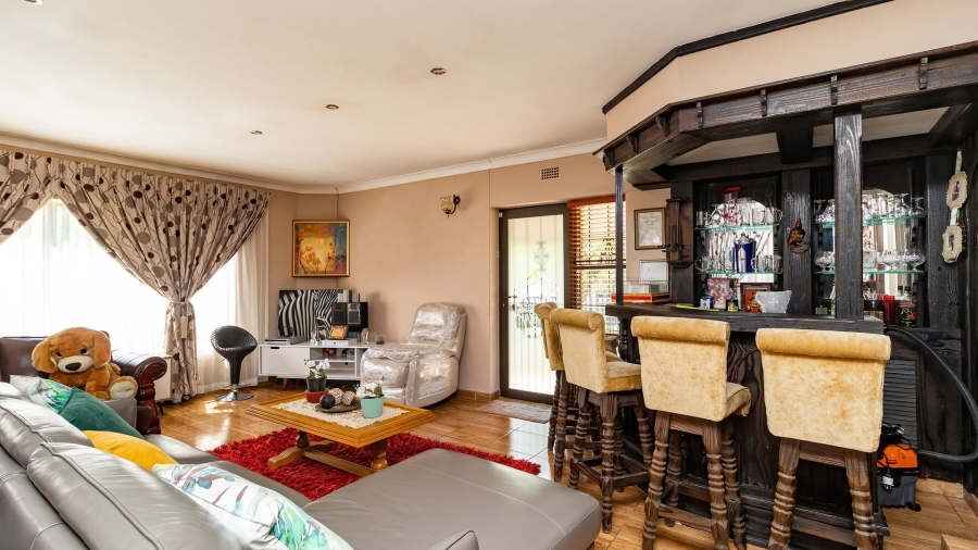 4 Bedroom Property for Sale in Edenvale Central Gauteng