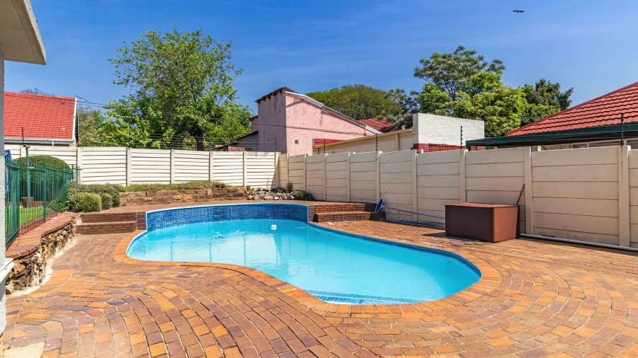 4 Bedroom Property for Sale in Edenvale Central Gauteng