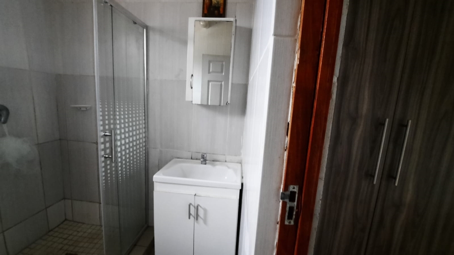 To Let 4 Bedroom Property for Rent in Kensington Gauteng