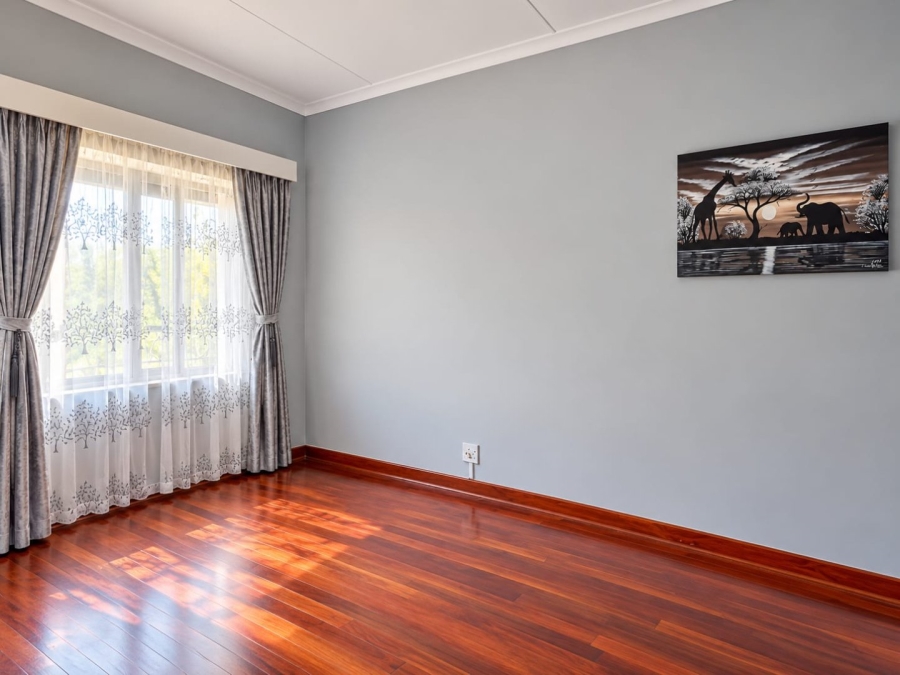 To Let 4 Bedroom Property for Rent in Kensington Gauteng