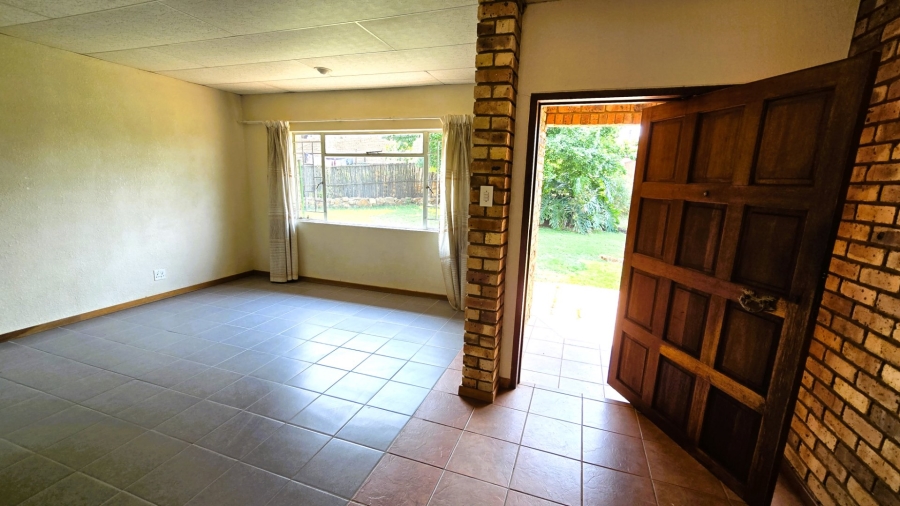 To Let 3 Bedroom Property for Rent in Kleinfontein A H Gauteng