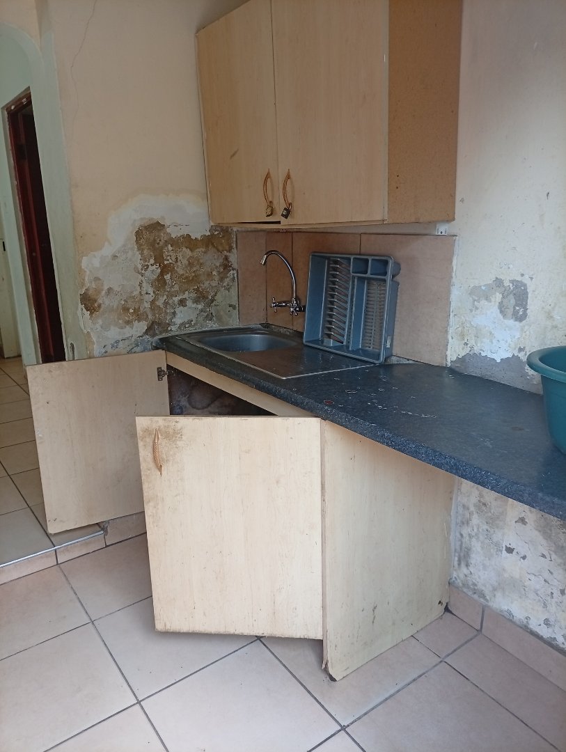10 Bedroom Property for Sale in Brixton Gauteng