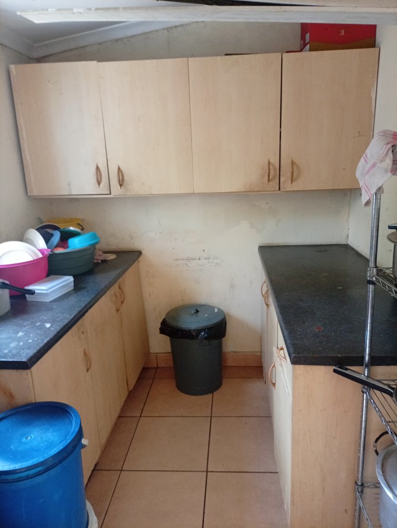10 Bedroom Property for Sale in Brixton Gauteng
