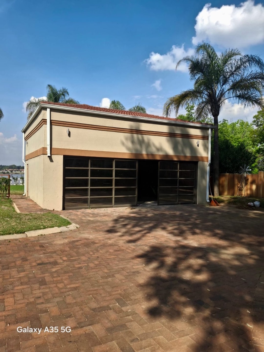 Commercial Property for Sale in Norton Home Estate AH Gauteng