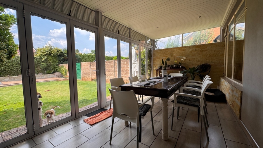 3 Bedroom Property for Sale in Three Rivers Proper Gauteng