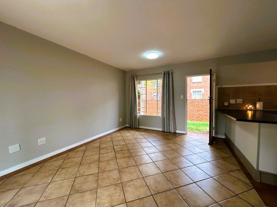 2 Bedroom Property for Sale in Eco Park Gauteng