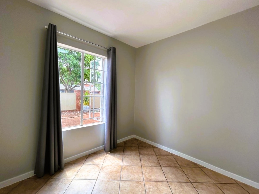 2 Bedroom Property for Sale in Eco Park Gauteng
