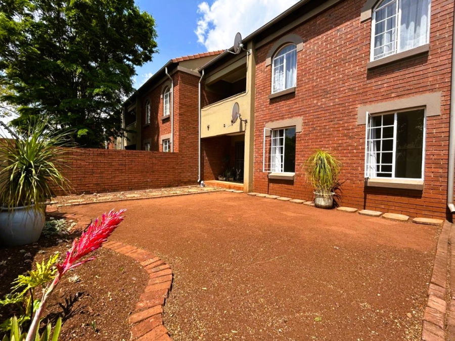 2 Bedroom Property for Sale in Eco Park Gauteng