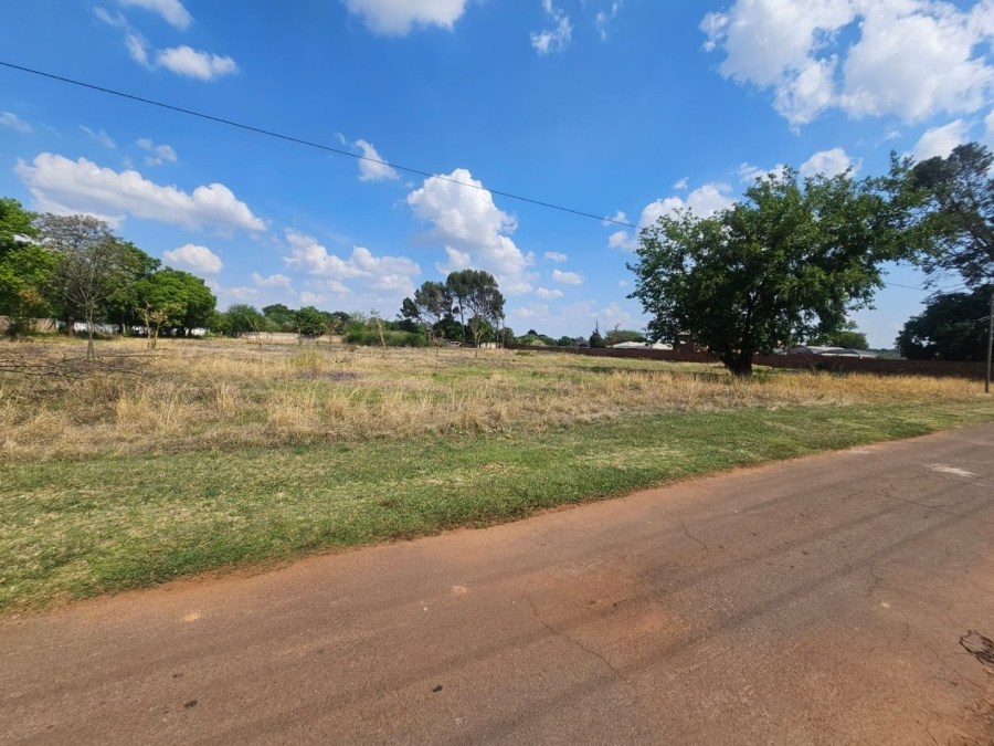 Commercial Property for Sale in Raslouw Gauteng