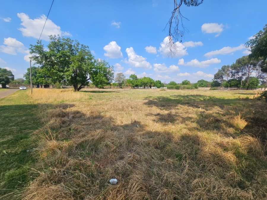 Commercial Property for Sale in Raslouw Gauteng