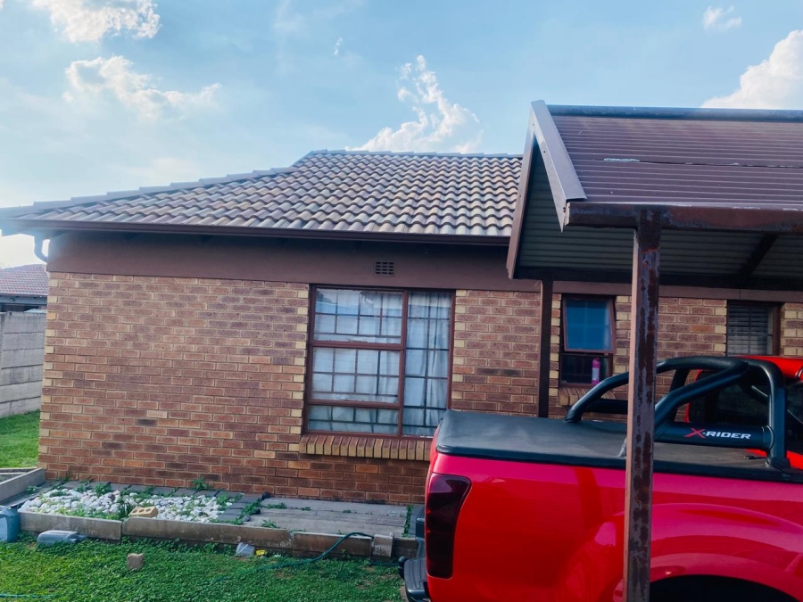 3 Bedroom Property for Sale in Clayville Industria Gauteng