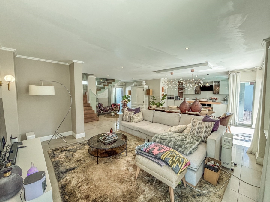3 Bedroom Property for Sale in Bryanston Gauteng