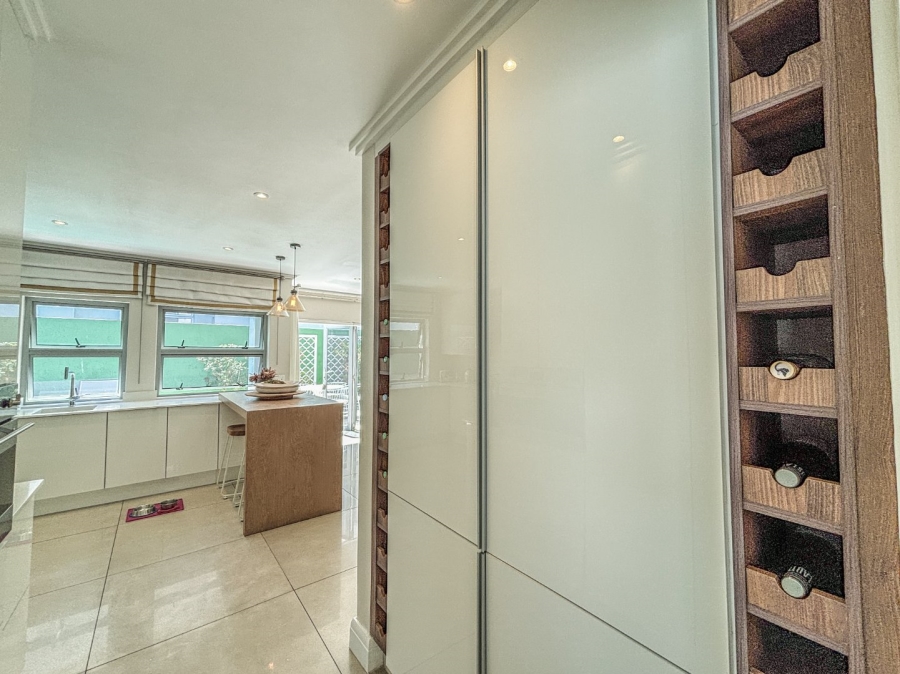 3 Bedroom Property for Sale in Bryanston Gauteng