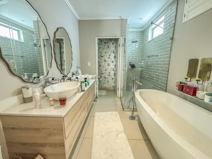 3 Bedroom Property for Sale in Bryanston Gauteng