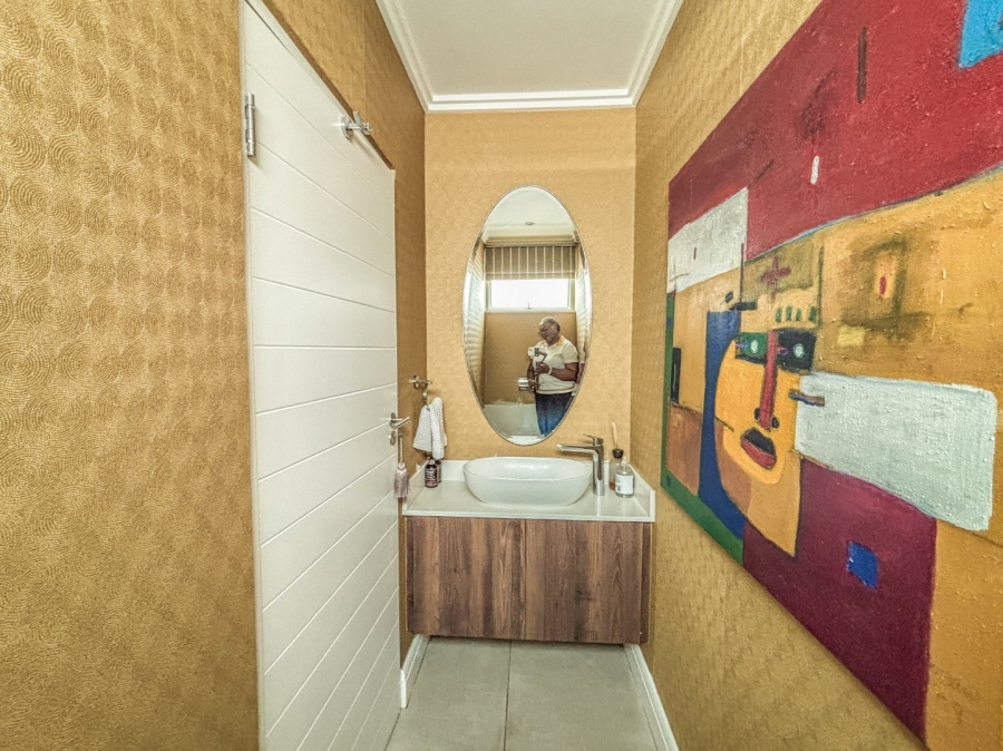3 Bedroom Property for Sale in Bryanston Gauteng