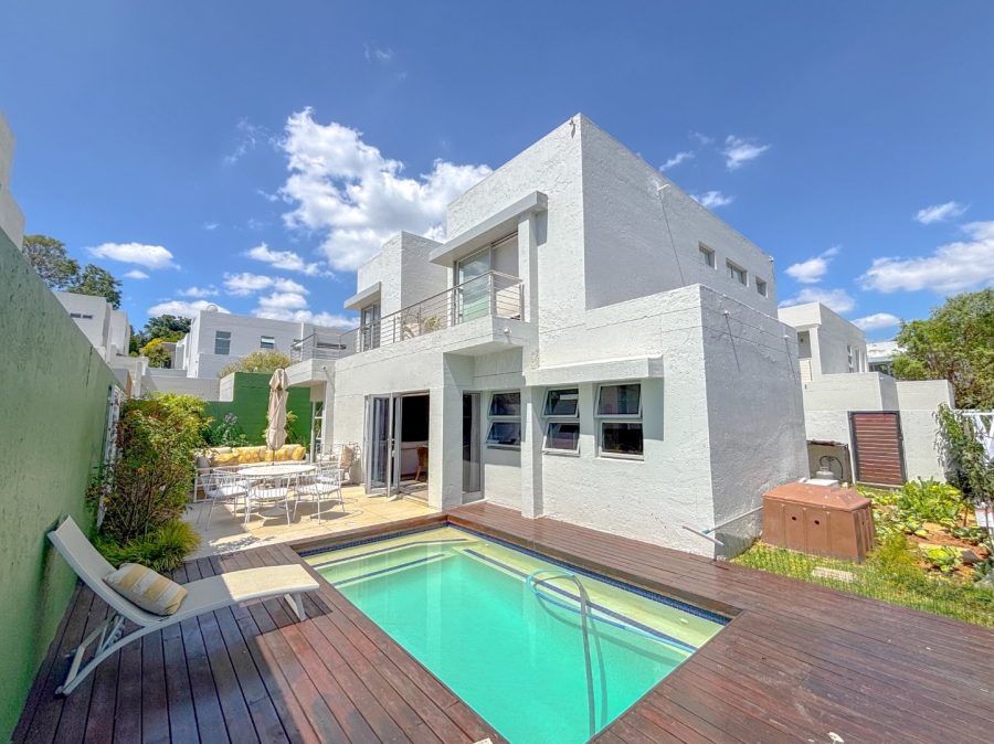 3 Bedroom Property for Sale in Bryanston Gauteng