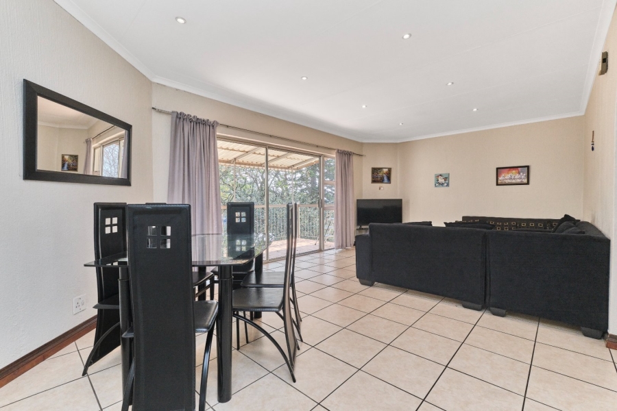 2 Bedroom Property for Sale in Bryanston Gauteng