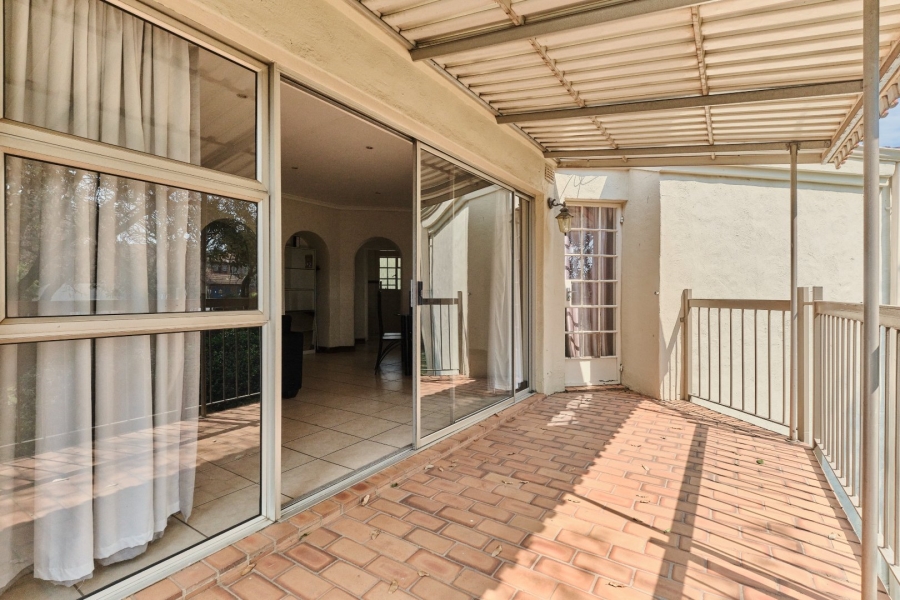 2 Bedroom Property for Sale in Bryanston Gauteng