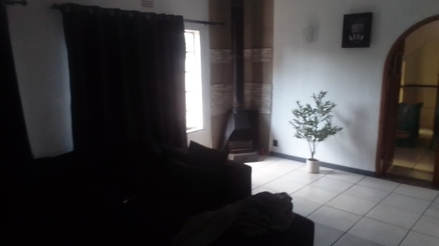 4 Bedroom Property for Sale in Rustivia Gauteng