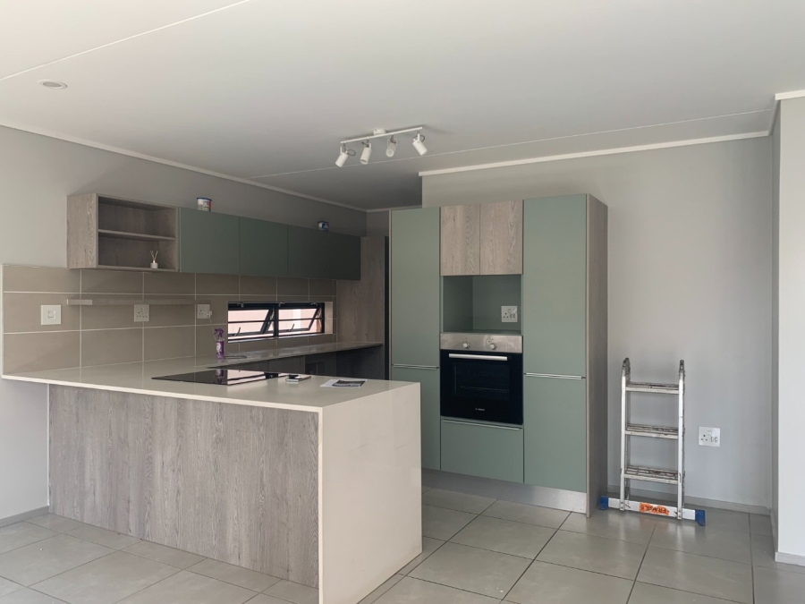 To Let 3 Bedroom Property for Rent in Amberfield Gauteng