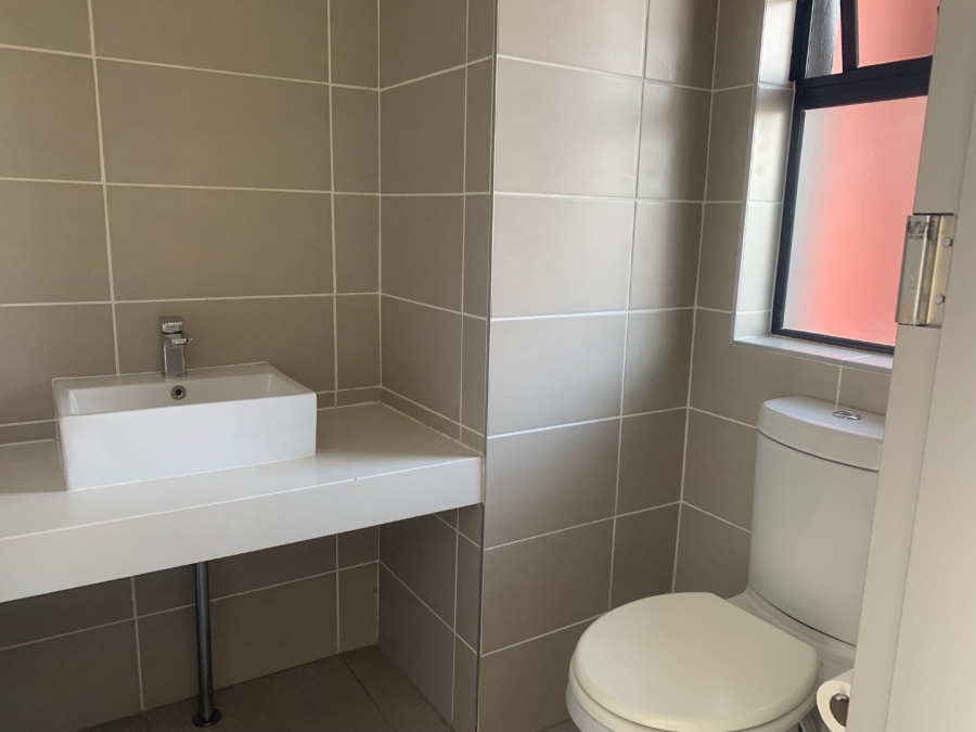 To Let 3 Bedroom Property for Rent in Amberfield Gauteng