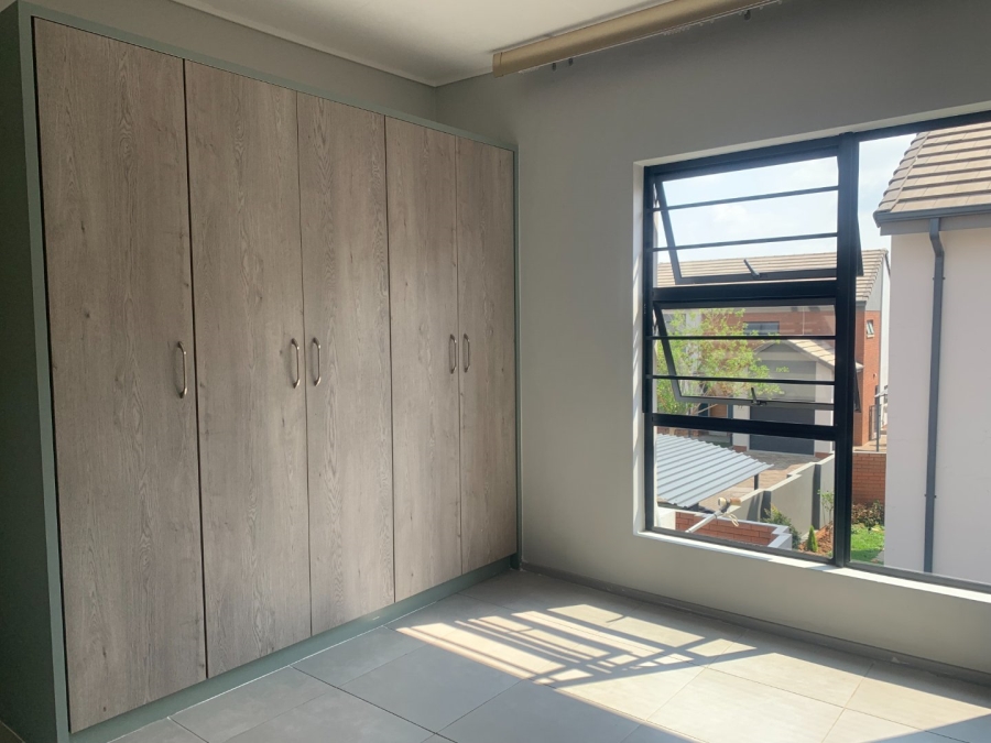 To Let 3 Bedroom Property for Rent in Amberfield Gauteng