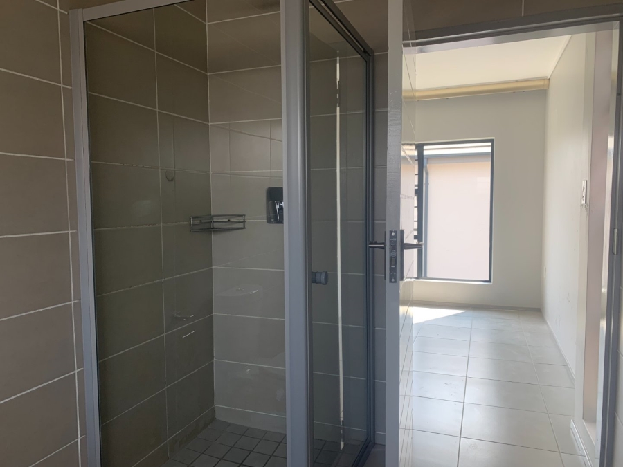 To Let 3 Bedroom Property for Rent in Amberfield Gauteng
