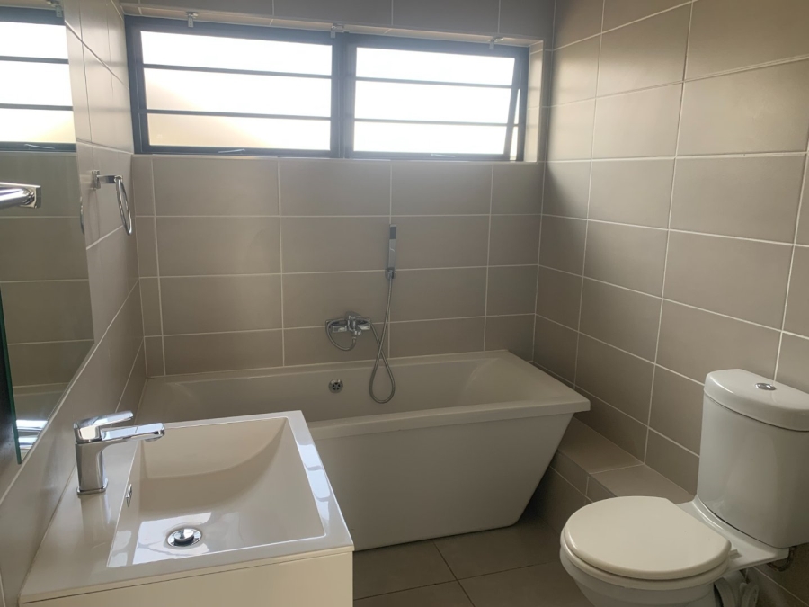 To Let 3 Bedroom Property for Rent in Amberfield Gauteng
