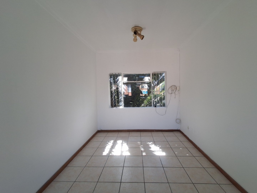 To Let 2 Bedroom Property for Rent in Sunnyridge Gauteng