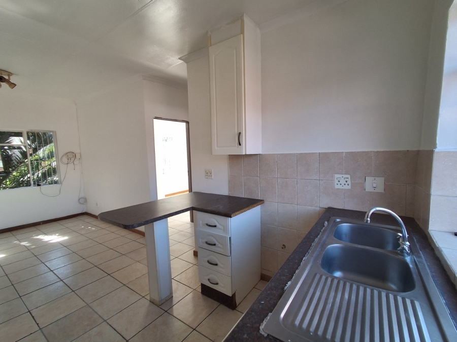 To Let 2 Bedroom Property for Rent in Sunnyridge Gauteng