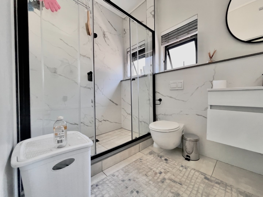 To Let 2 Bedroom Property for Rent in The Polofields Gauteng