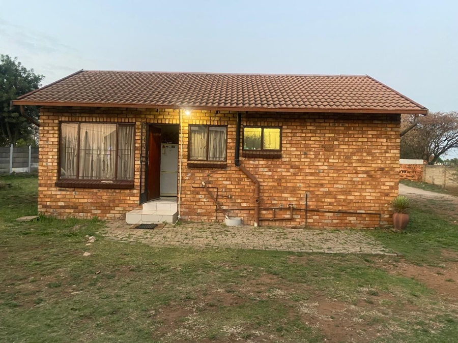 6 Bedroom Property for Sale in Olifantsfontein Gauteng