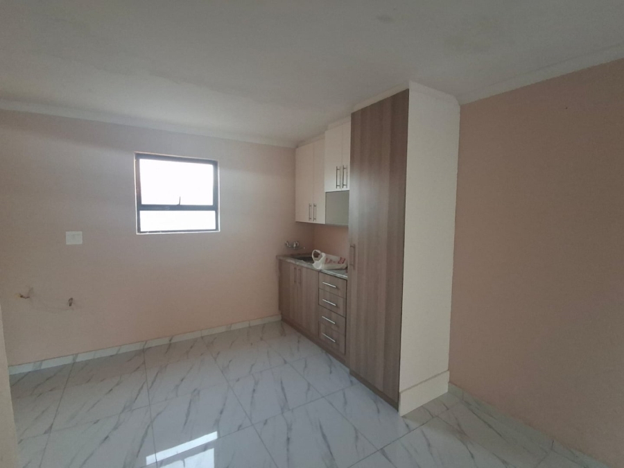 To Let 1 Bedroom Property for Rent in Witpoortjie Gauteng