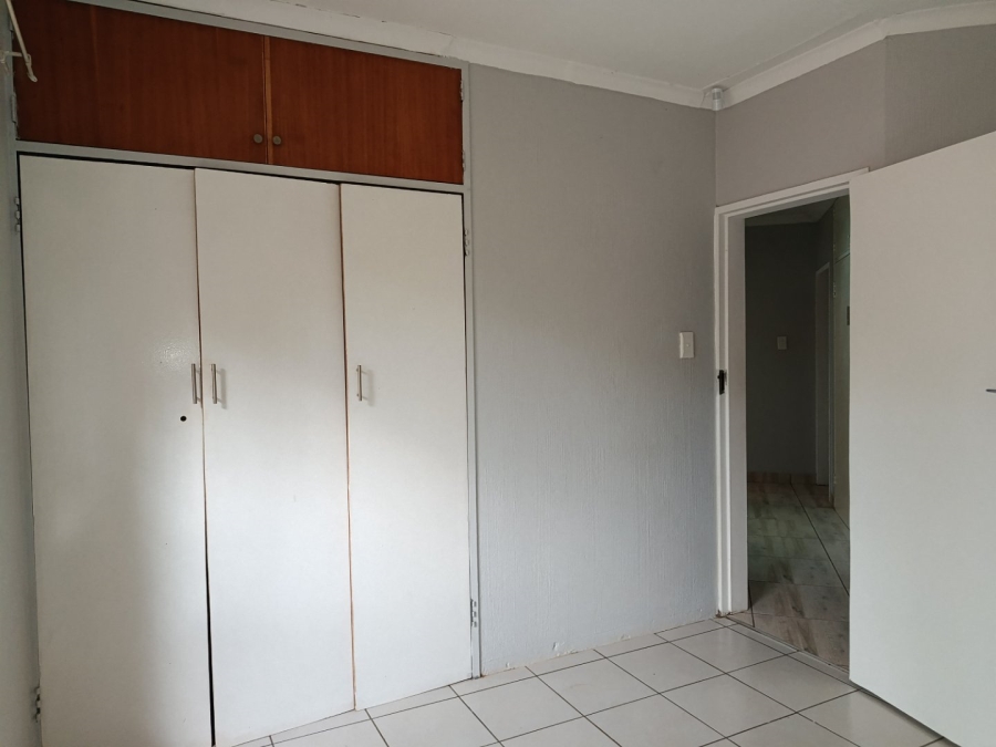 To Let 1 Bedroom Property for Rent in Heuweloord Gauteng