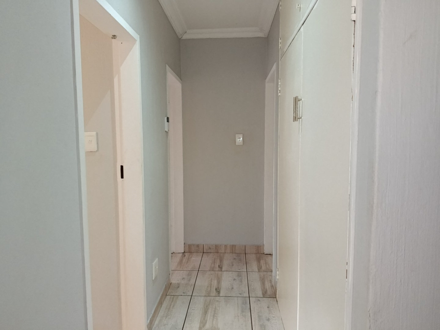 To Let 1 Bedroom Property for Rent in Heuweloord Gauteng