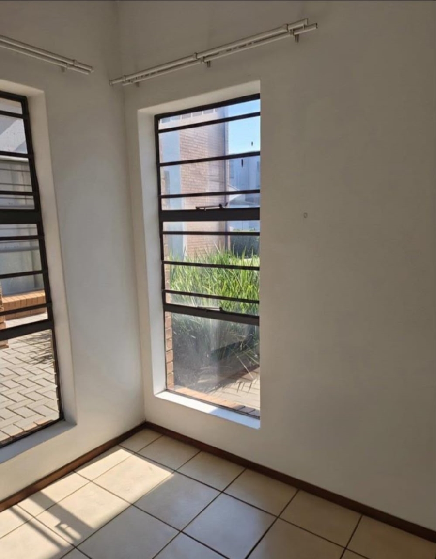 To Let 2 Bedroom Property for Rent in Jansenpark Gauteng