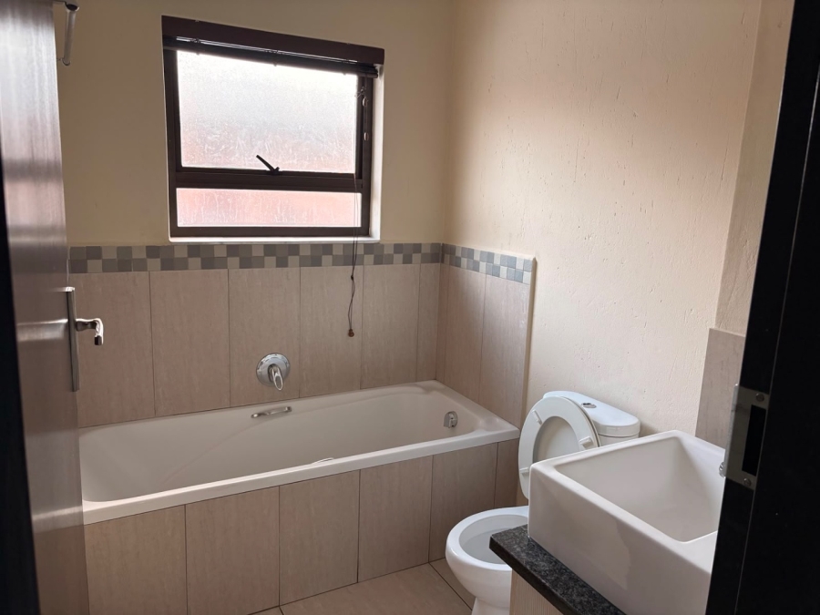 To Let 3 Bedroom Property for Rent in Ravenswood Gauteng
