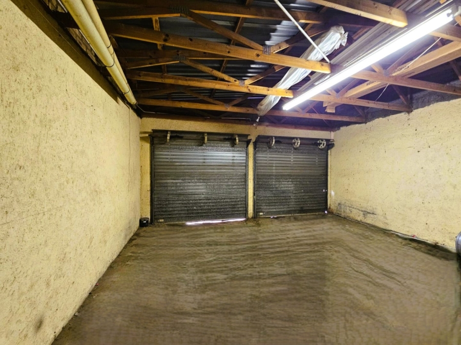 7 Bedroom Property for Sale in Casseldale Gauteng