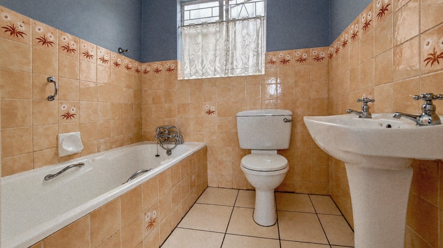 2 Bedroom Property for Sale in Three Rivers Gauteng