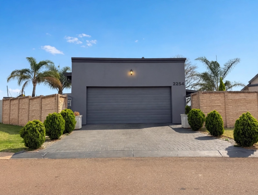 3 Bedroom Property for Sale in Montana Tuine Gauteng