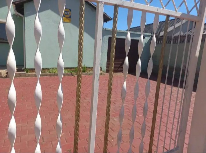 3 Bedroom Property for Sale in Lotus Gardens Gauteng